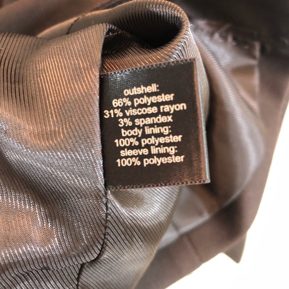 The Limited Collection Two Button Blazer XS - Picture 8 of 8